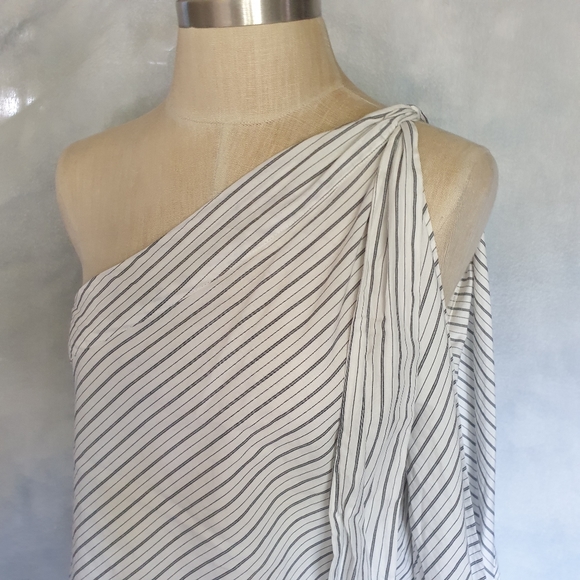 BP. Black & White Pinstripe Split Long Sleeve One Shoulder Dress Blouse Sz XXS - Picture 4 of 16